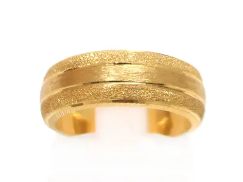 最終値下げ　ベリテ　V字デザイン ダイヤゴールドリング 最終値下げ ベリテ V字デザイン ダイヤゴールドリング - メルカリ