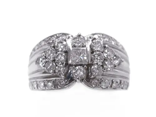 三重県 亀山市】Pt900 プラチナ エメラルドリング 1.35ct