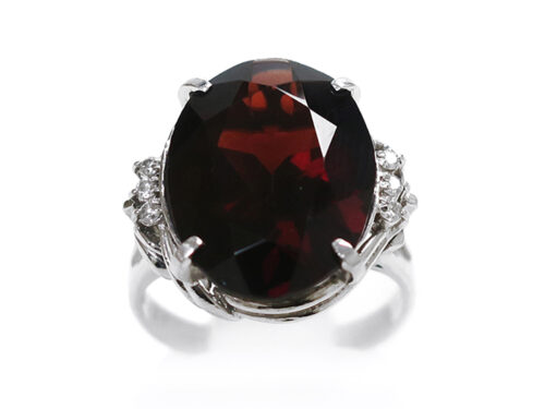【三重県 鈴鹿市】Pt900 プラチナ ガーネットリング 8.80ct ダイヤモンド 0.12ct 6.2g 買取実績 2025.04