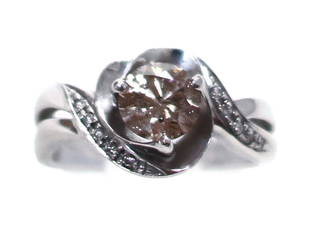 【三重県 鈴鹿市】K18WG ホワイトゴールド ブラウンダイヤモンド リング 0.82ct 0.10ct 5.8g 買取実績 2025.11