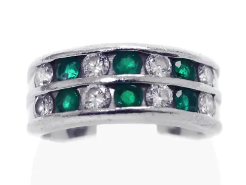 三重県 津市】Pt900 プラチナ エメラルド リング 0.40ct ダイヤモンド