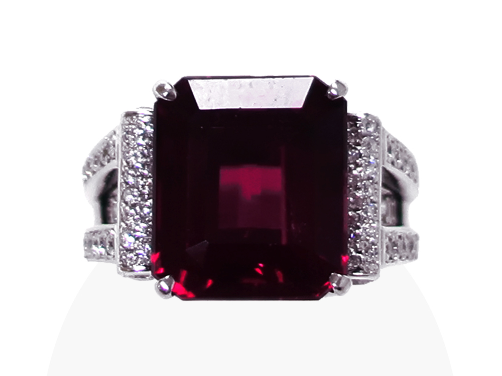 【三重県 津市】Pt900 プラチナ エメラルドカット トルマリンリング 8.20ct ダイヤモンド 0.72ct 13.2g 買取実績 2026.07